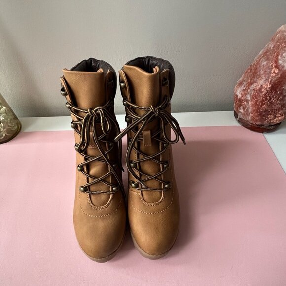 NWOT Call it Spring Booties Sz7 - Picture 2 of 6